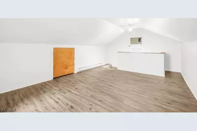 1046 Falls Ter, Union Township, NJ 07083 - Photo 23