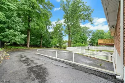 26 Alpine Dr, Wayne, NJ 07470 - Photo 43