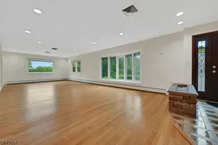 26 Alpine Dr, Wayne, NJ 07470 - Photo 5