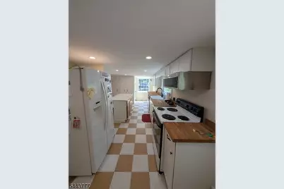 397 Berkshire Valley Rd, Jefferson Township, NJ 07885 - Photo 5