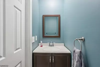 45 Fells Rd, Verona, NJ 07044 - Photo 23