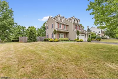 220 Lindsay Ct, Branchburg Township, NJ 08876 - Photo 3