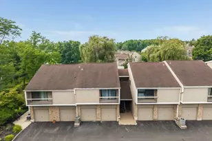 91 N Slope, Union Township, NJ 08809 - Photo 3