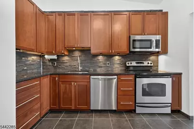 91 N Slope, Union Township, NJ 08809 - Photo 13
