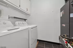 91 N Slope, Union Township, NJ 08809 - Photo 25