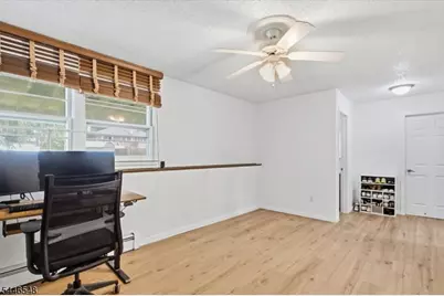 43 Cedar Tree Dr, Vernon, NJ 07422 - Photo 7