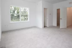 71 Veterans Wy, Morris Plains, NJ 07950 - Photo 17