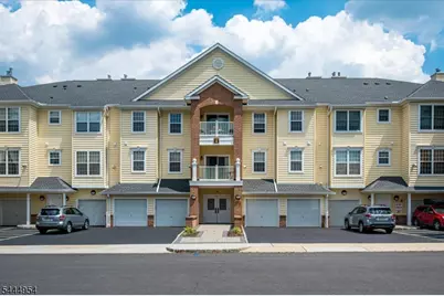 2104 Avery Ct #2104, Franklin Township, NJ 08873 - Photo 3