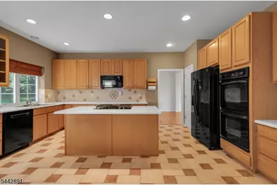 16 Bedford Dr, Bernards Township, NJ 07920 - Photo 9