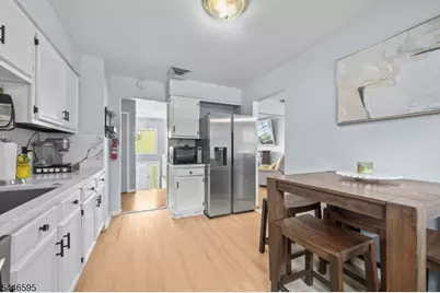 44 Parkway Ave, Clifton, NJ 07011 - Photo 7