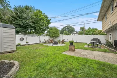 44 Parkway Ave, Clifton, NJ 07011 - Photo 15