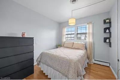 44 Parkway Ave, Clifton, NJ 07011 - Photo 9