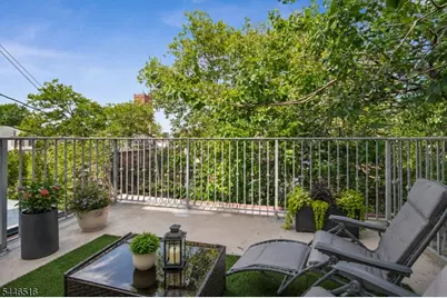 6 Carroll Pl, Weehawken, NJ 07086 - Photo 21
