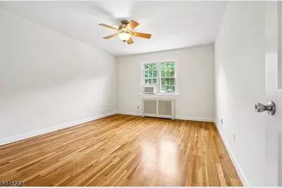 16 Wedgewood Dr, Verona, NJ 07044 - Photo 11