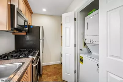 16 Wedgewood Dr, Verona, NJ 07044 - Photo 13