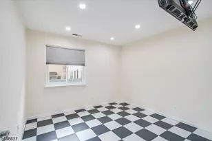 825 Riverside Ave, Lyndhurst Township, NJ 07071 - Photo 15