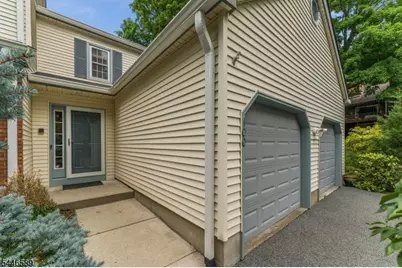 100 Goldfinch Mdws, Allamuchy Township, NJ 07840 - Photo 31