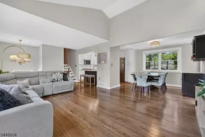 105 Summit Ct, Westfield, NJ 07090 - Photo 5