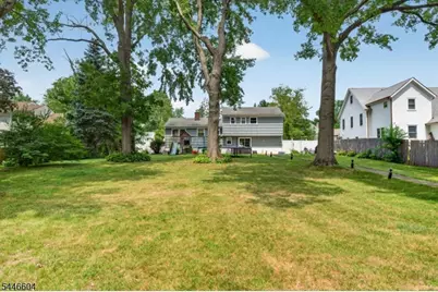 105 Summit Ct, Westfield, NJ 07090 - Photo 19
