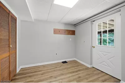 73 Lawrence Rd, Randolph Township, NJ 07869 - Photo 31
