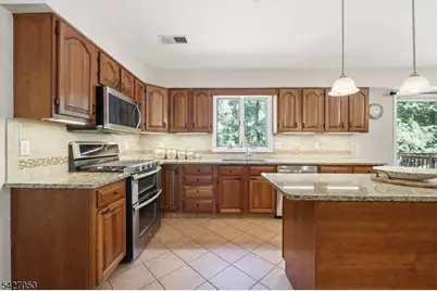 73 Lawrence Rd, Randolph Township, NJ 07869 - Photo 11