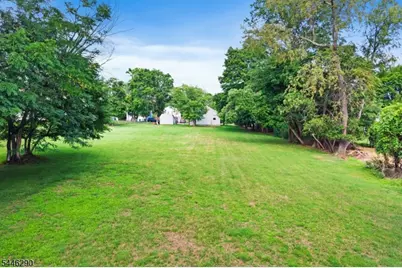 174 Maple St, Bridgewater, NJ 08807 - Photo 23