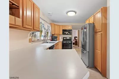 174 Maple St, Bridgewater, NJ 08807 - Photo 7