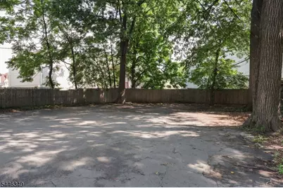 92 Chestnut St, East Orange, NJ 07018 - Photo 25