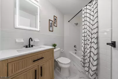 88-96 Boulevard #304, Passaic, NJ 07055 - Photo 9