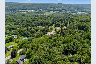 242 W Mountain Rd, Sparta Township, NJ 07871 - Photo 7
