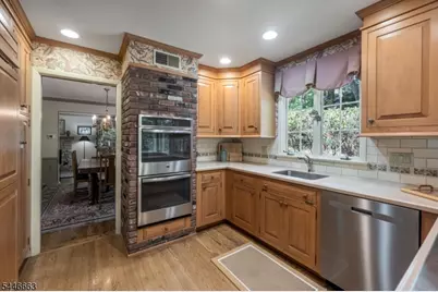 570 Bennington Ter, Ridgewood, NJ 07450 - Photo 13