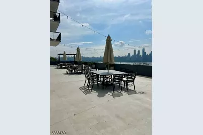 6050 Kennedy Blvd, West New York, NJ 07093 - Photo 15