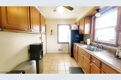 183 Reeve Ter, Plainfield, NJ 07062 - Photo 3