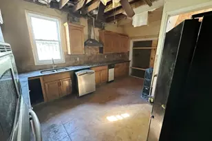 86 Hawthorne Ave, East Orange, NJ 07018 - Photo 7