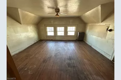 86 Hawthorne Ave, East Orange, NJ 07018 - Photo 13