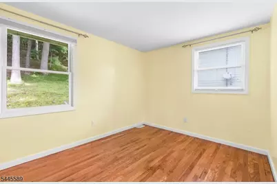 112 Seneca Lake Rd, Sparta Township, NJ 07871 - Photo 11