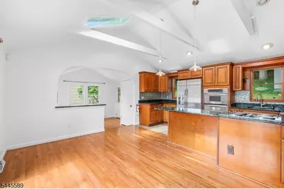 112 Seneca Lake Rd, Sparta Township, NJ 07871 - Photo 3