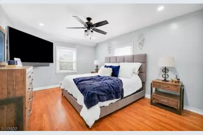 219 Burroughs Ter, Union Township, NJ 07083 - Photo 11