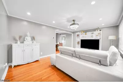 219 Burroughs Ter, Union Township, NJ 07083 - Photo 3