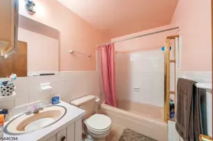 34 Young Ave, Hillside, NJ 07205 - Photo 7