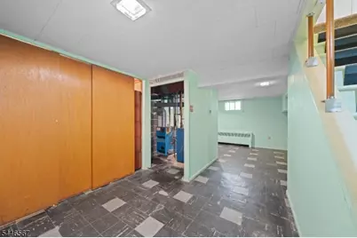 7 Freeman Pl, Nutley, NJ 07110 - Photo 17