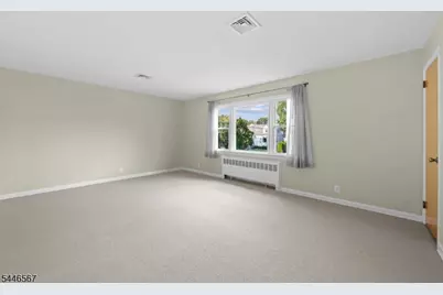 7 Freeman Pl, Nutley, NJ 07110 - Photo 21