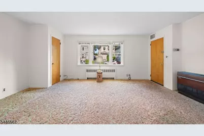 7 Freeman Pl, Nutley, NJ 07110 - Photo 15