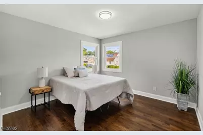 429 Wheatsheaf Rd, Roselle, NJ 07203 - Photo 17