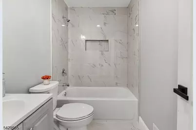 429 Wheatsheaf Rd, Roselle, NJ 07203 - Photo 21