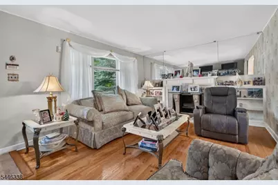 105 Baldwin Pl, Bloomfield, NJ 07003 - Photo 9