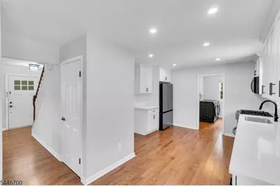 14 Dumont Round, Hillsborough Township, NJ 08844 - Photo 9