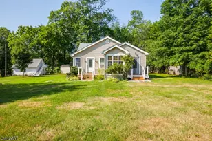34 Leiv Eirikson Ave, Franklin Township, NJ 08540 - Photo 11