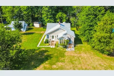 34 Leiv Eirikson Ave, Franklin Township, NJ 08540 - Photo 1