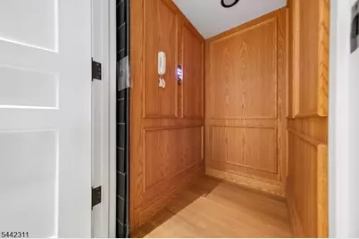281 Long Hill Dr, Millburn Twp., NJ 07078 - Photo 9